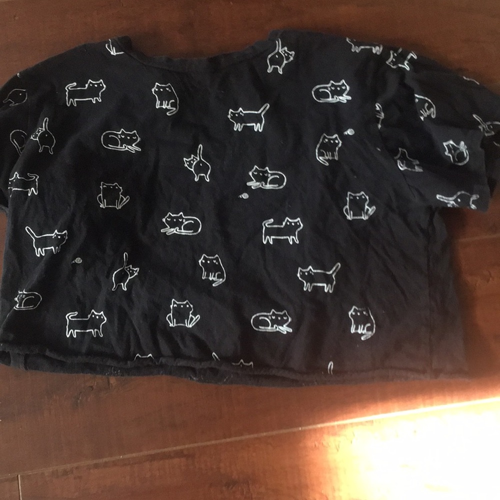 Cat crop top